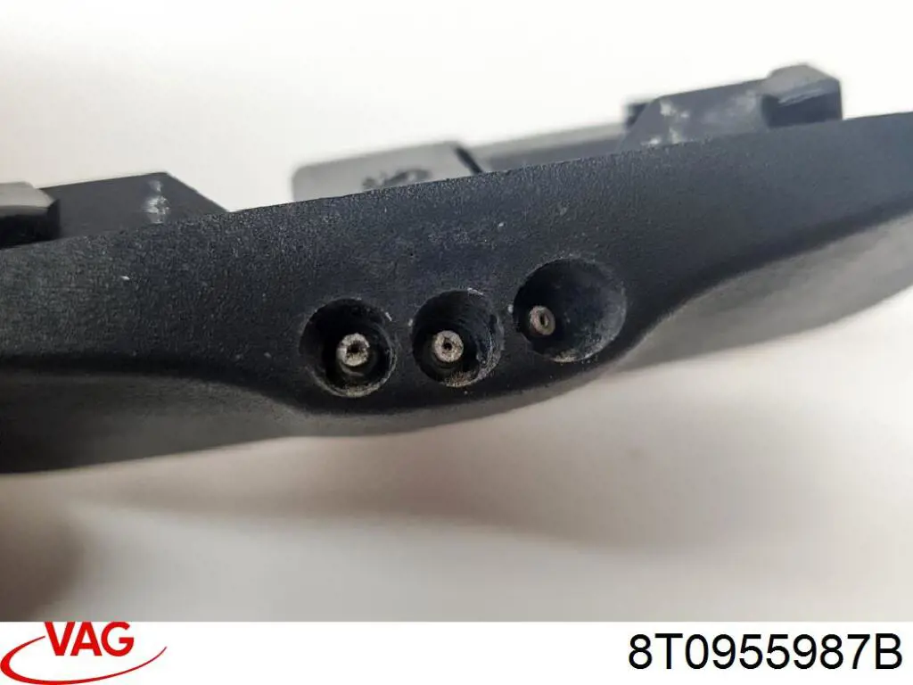 8T0955987B VAG Boquilla del lavaparabrisas izquierda