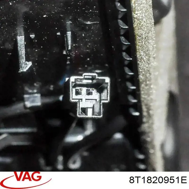 Comprar 8T1820951E VAG Rejilla de ventilación de salpicadero