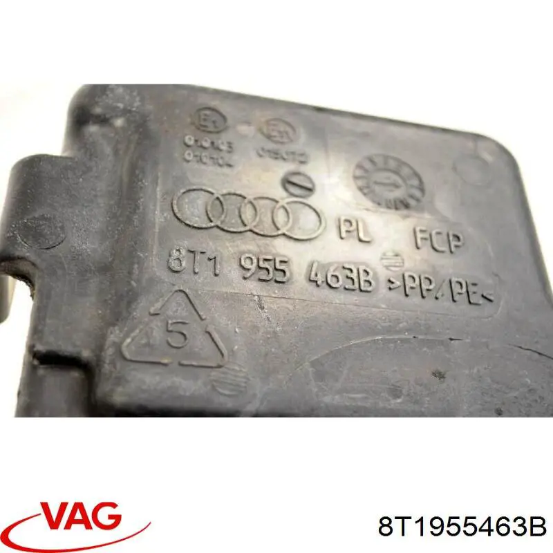 8T1955463B VAG Cuello del depósito del agua de lavado