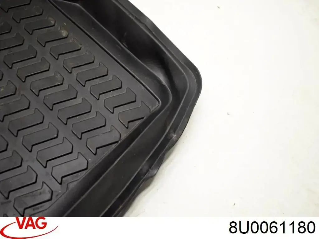 Comprar 8U0061180 VAG Alfombrilla del maletero
