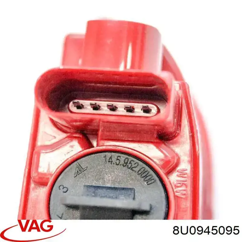 Piloto trasero izquierdo de parachoques VAG 8U0945095