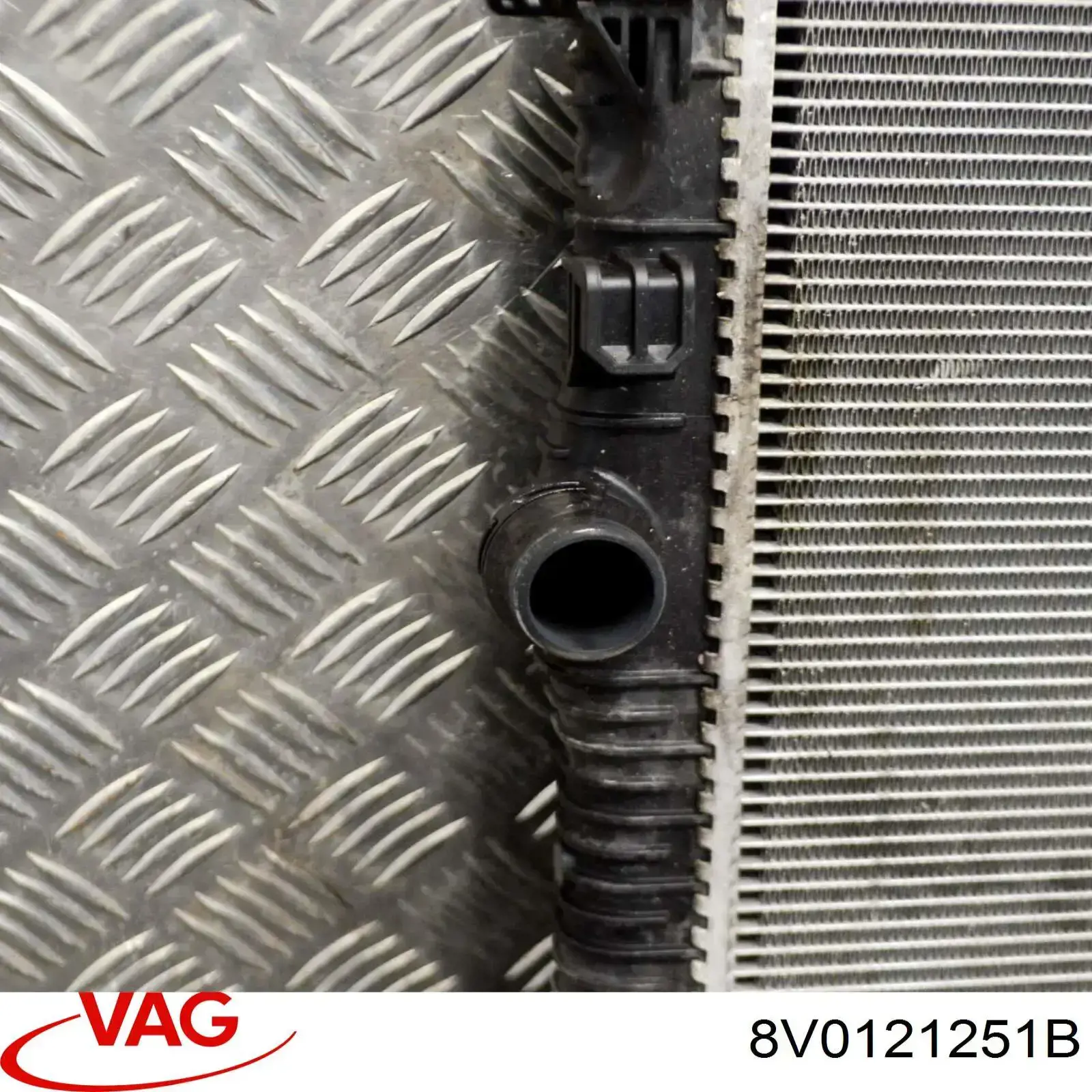 Comprar 8V0121251B VAG Radiador de auto