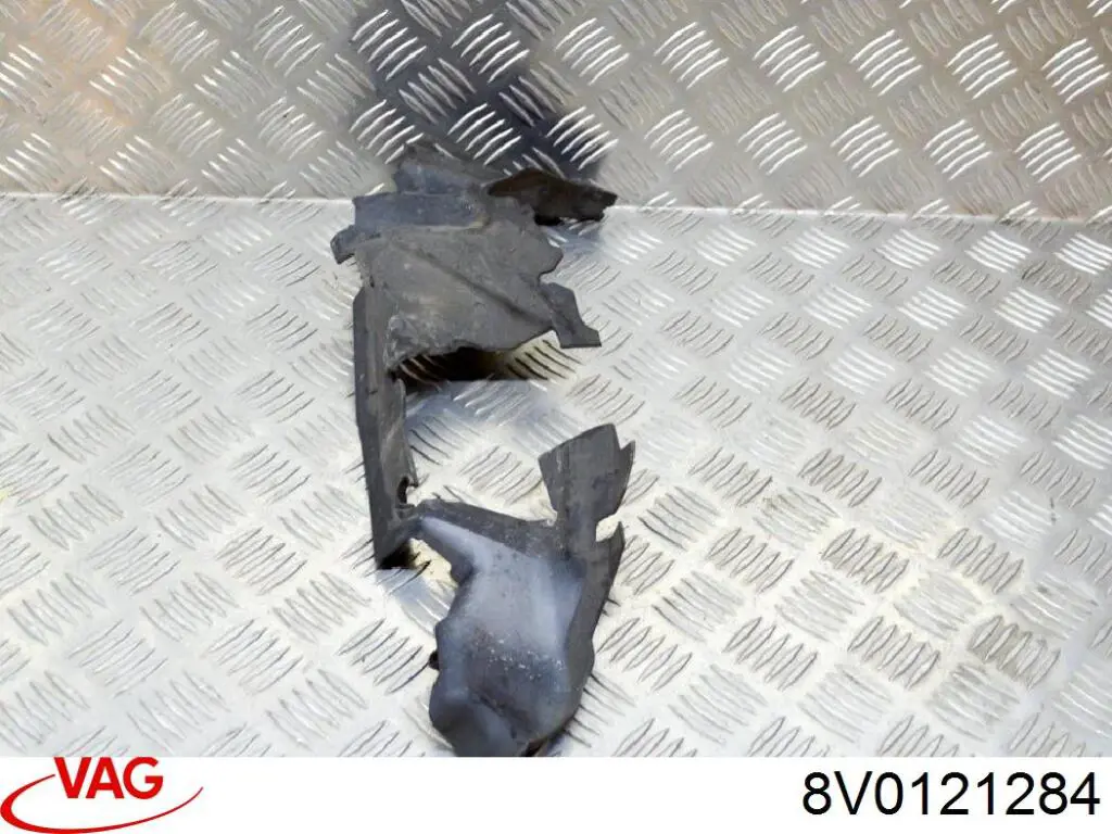 Comprar 8V0121284 VAG Deflector de aire del radiador derecho