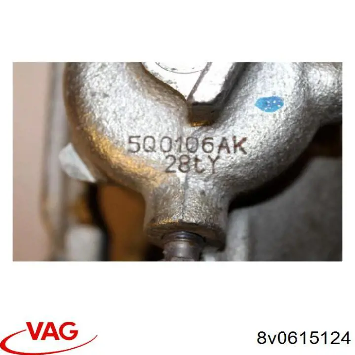 Pinza de freno delantera derecha VAG 8V0615124