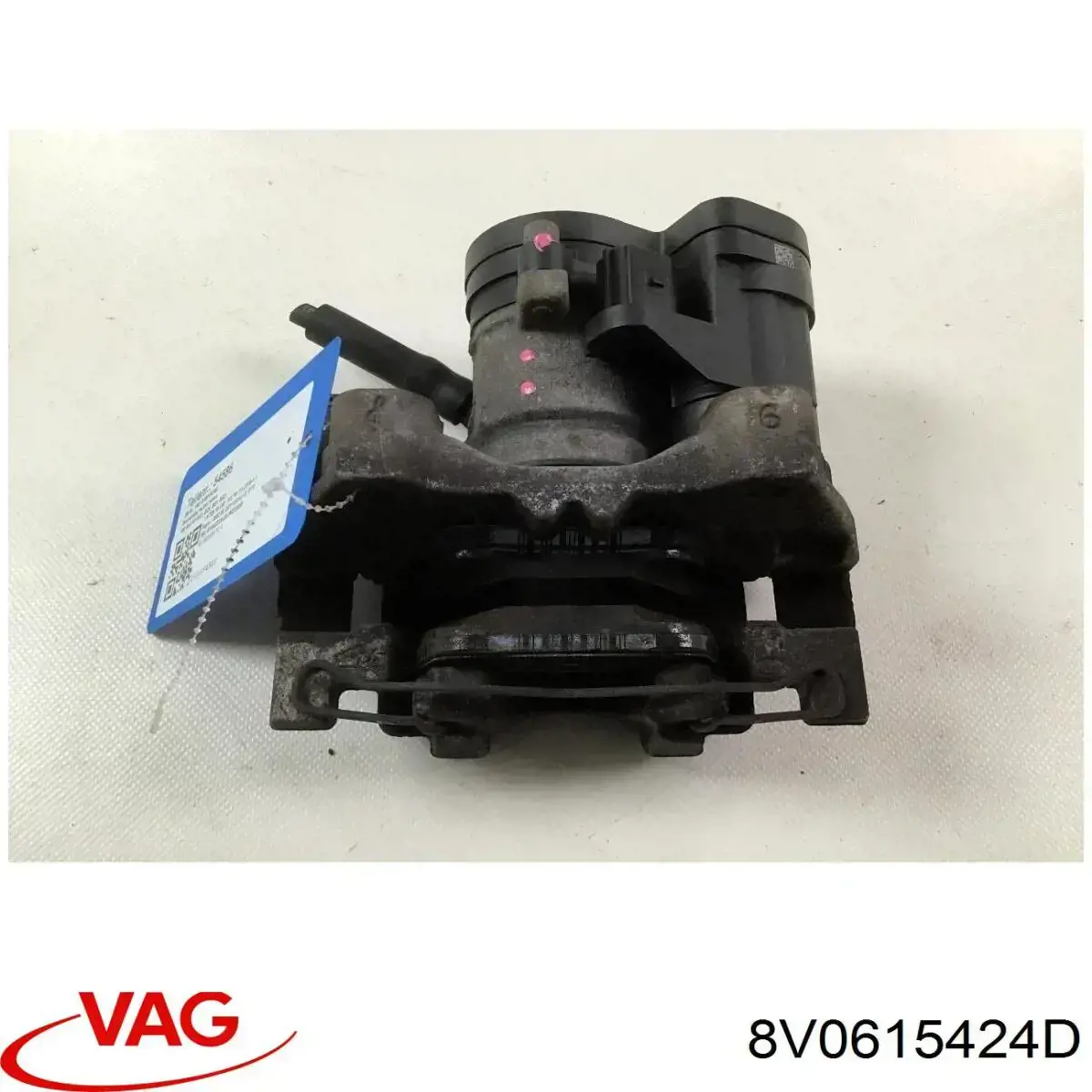 Pinza de freno trasera derecha VAG 8V0615424D