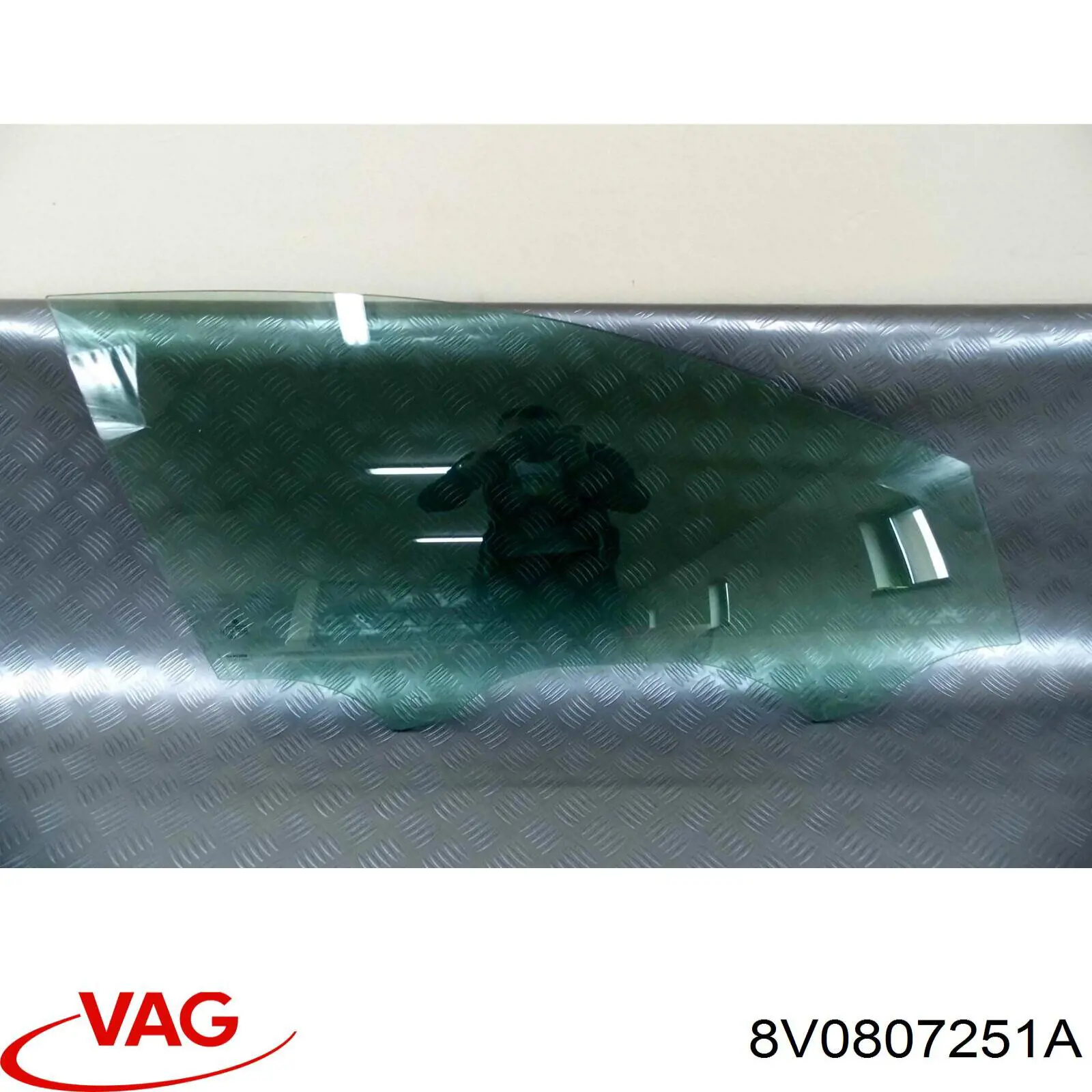 8V0807251A VAG 