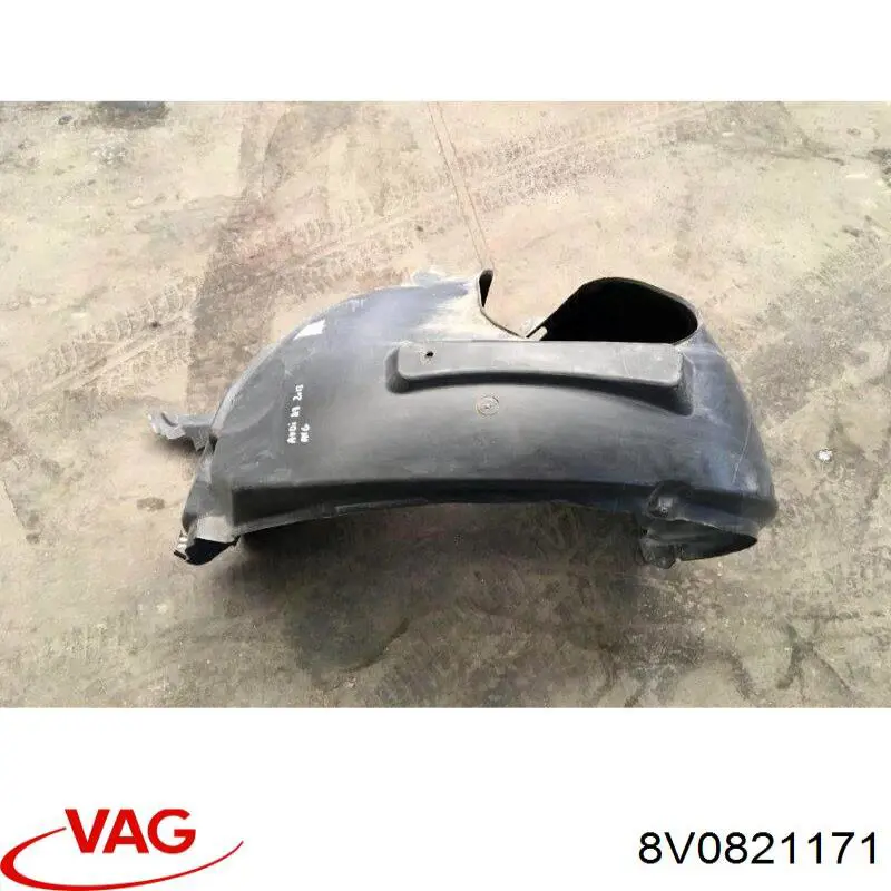 Comprar 8V0821171J VAG Guardalodos interior izquierdo, guardafango delantero