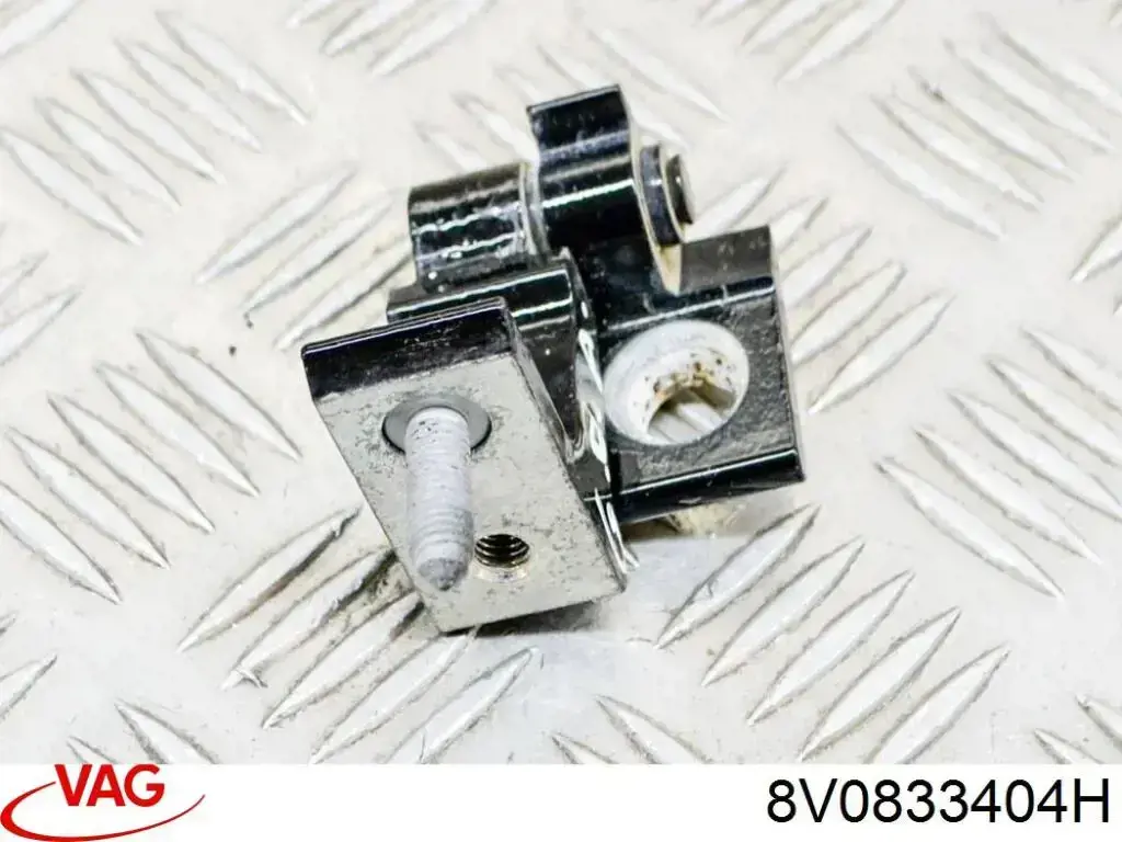  VAG 8V0833404H