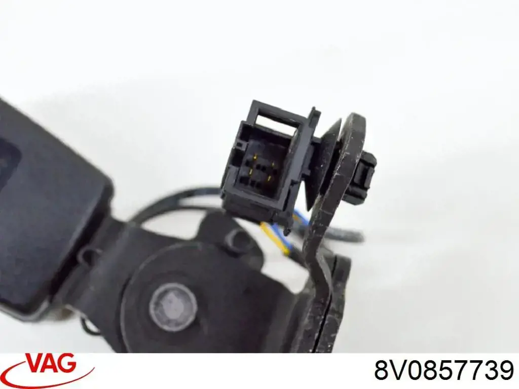  VAG 8V0857739