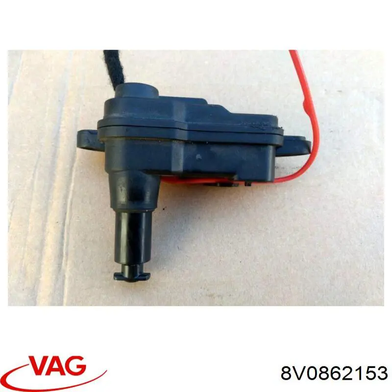 Motor de apertura de tapa de combustible VAG 8V0862153 precio, desde 22,05 EUR