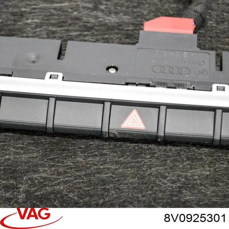 Bloque de botones de la consola central VAG 8V0925301 precio, desde 66,79 EUR