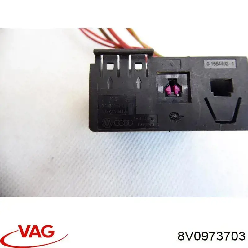 8V0973703 VAG 