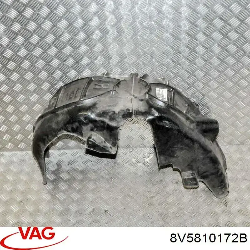 Guardalodo interior derecho, aleta trasera 8V5810172B VAG