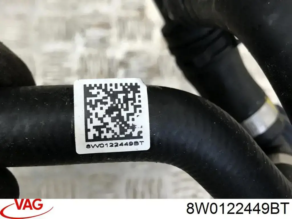Manguera de radiador arriba VAG 8W0122449BG