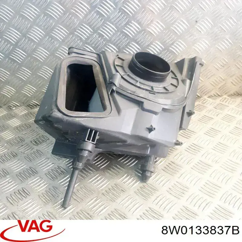 Comprar 8W0133837B VAG Caja del filtro de aire