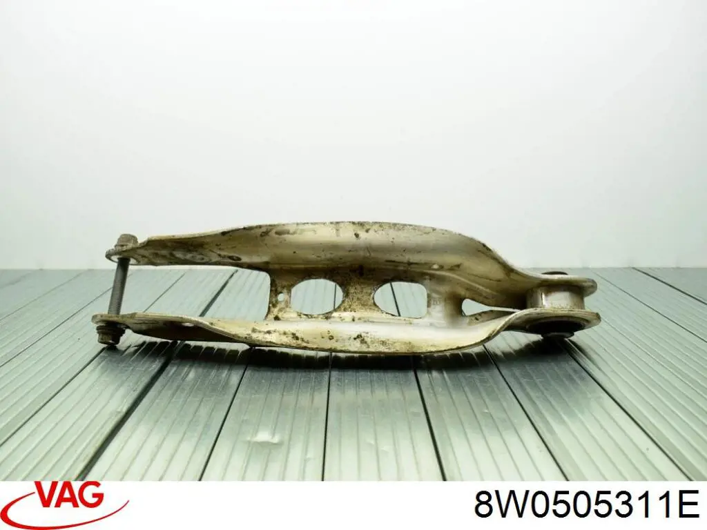 Brazo inferior trasero izquierdo/derecho 8W0505311E VAG