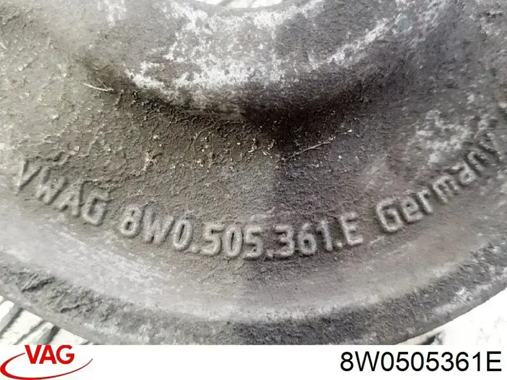 Brazo inferior izquierdo de la suspensión trasera VAG 8W0505361E precio, desde 45,01 EUR