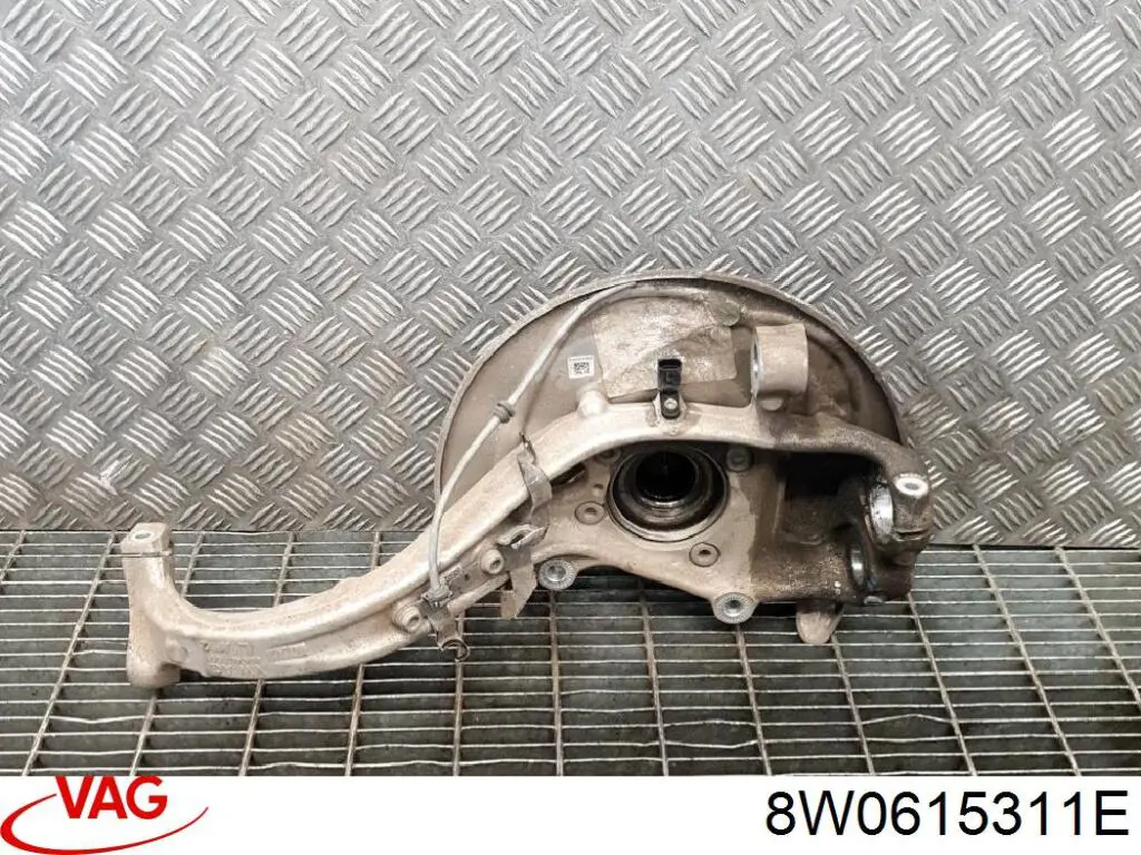 Protector del disco de freno delantero izquierdo 8W0615311E VAG