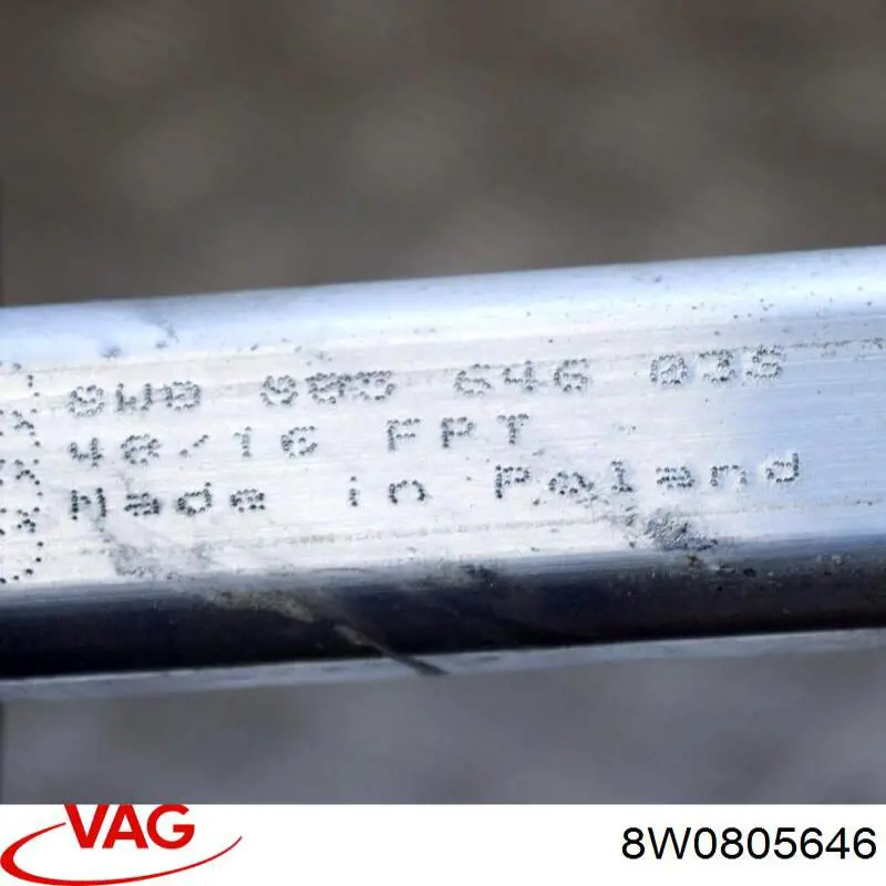 Comprar 8W0805646 VAG Barra de refuerzo de torretas delanteras derecha