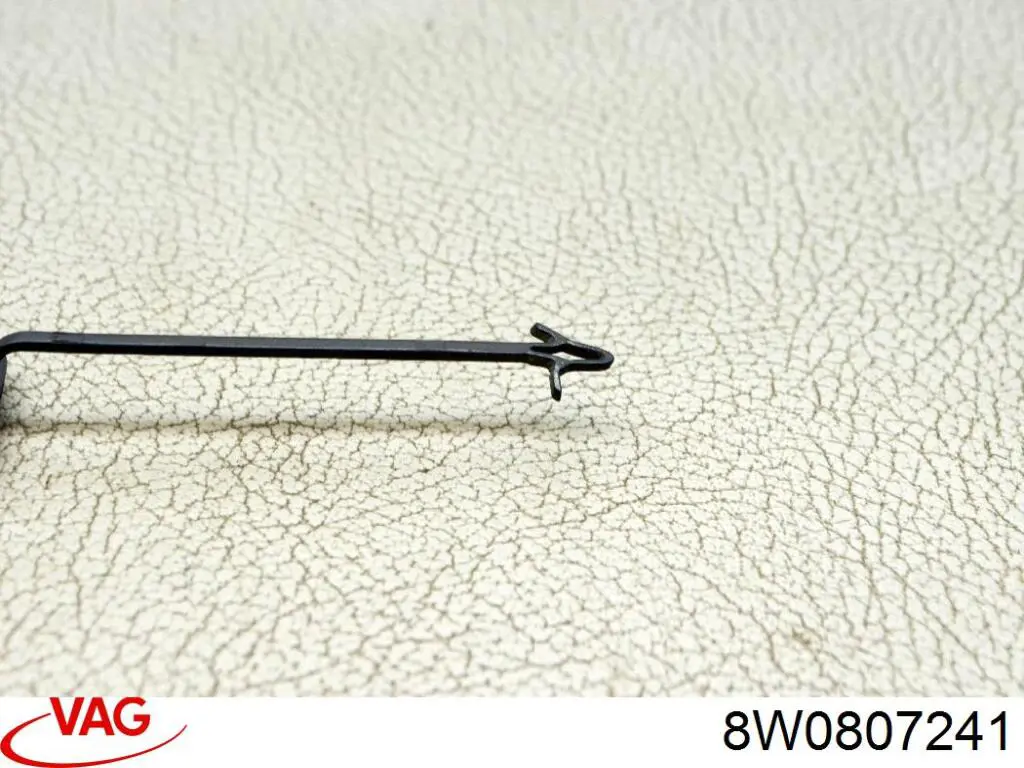 Tapa cubre gancho de remolque para parachoques delantera VAG 8W0807241B precio, desde 8,97 EUR