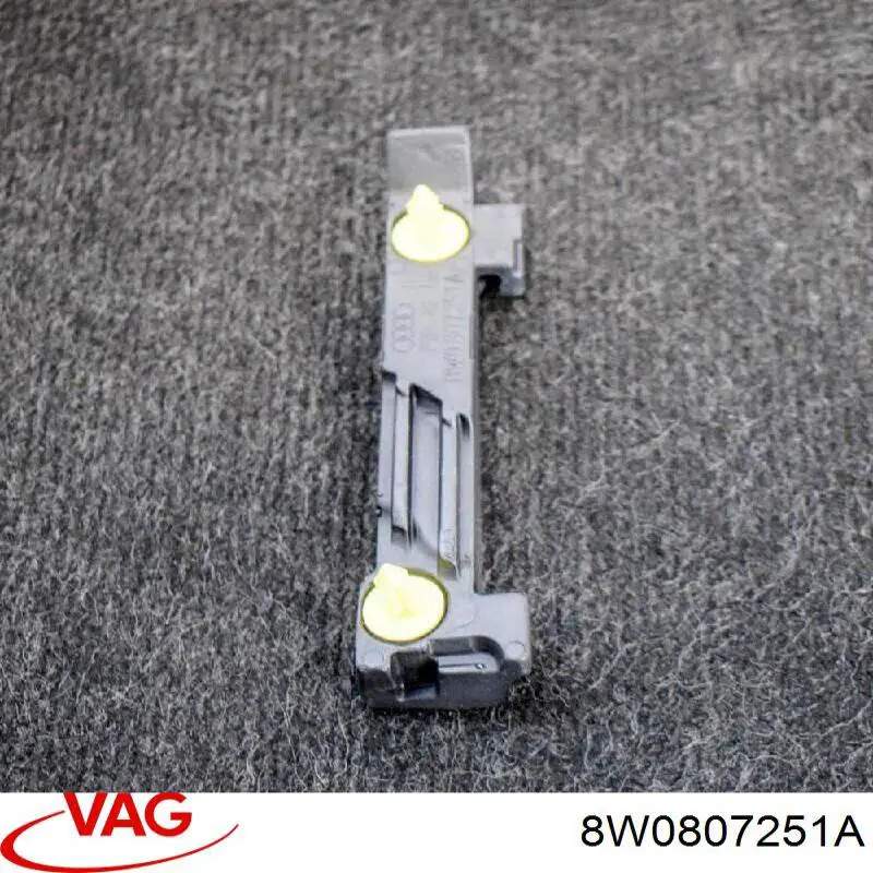 Absorbedor del parachoques delantero 8W0807251A VAG