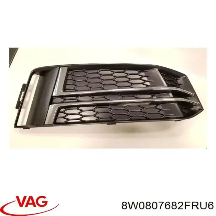 8W0807682FRU6 VAG Tapa de rejilla de faro antiniebla delantero derecho
