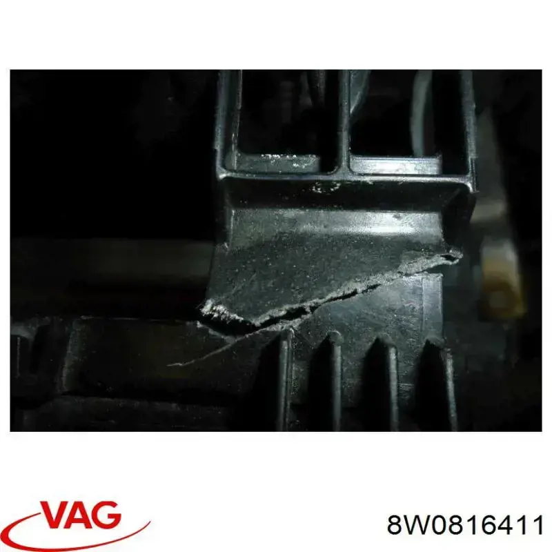 8W0816421H VAG Radiador de aire acondicionado
