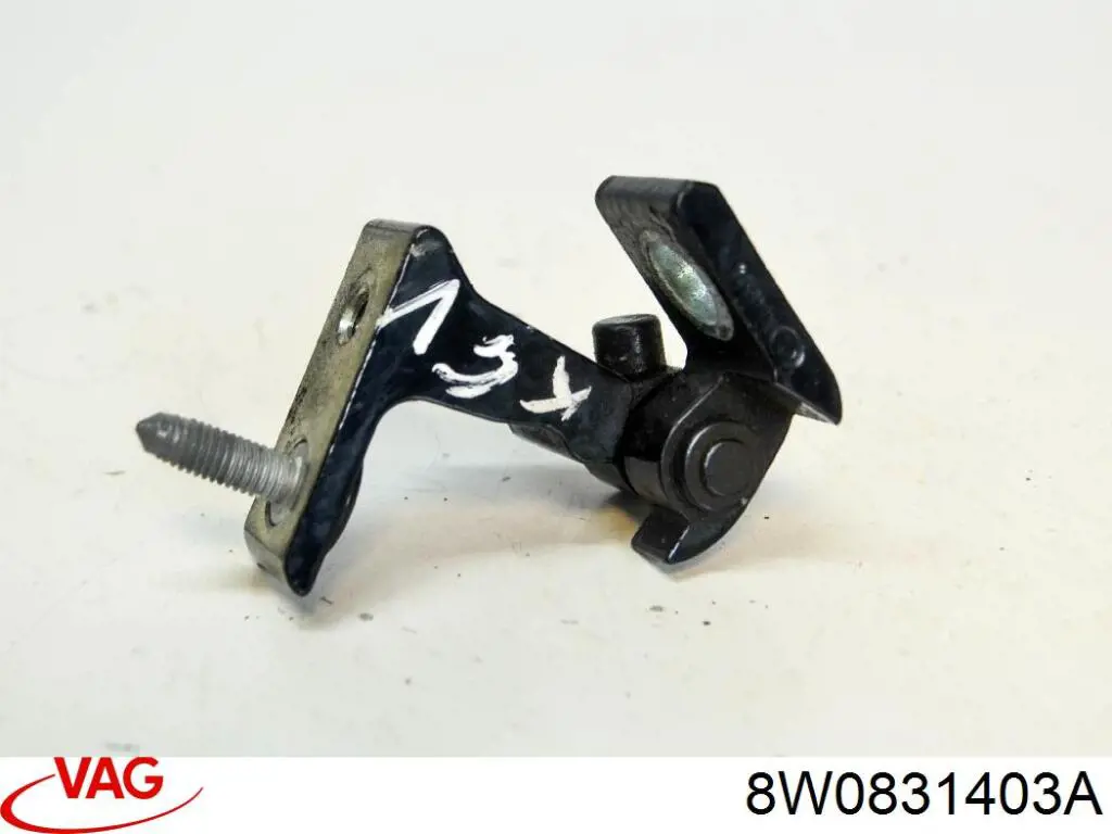 Bisagra de puerta delantera izquierda VAG 8W0831403A precio, desde 25,94 EUR