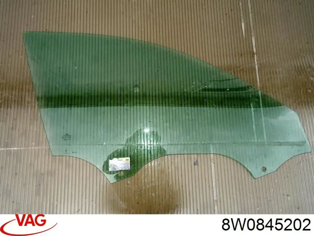 Comprar 8W0845202 VAG Cristal de puerta delantera derecha