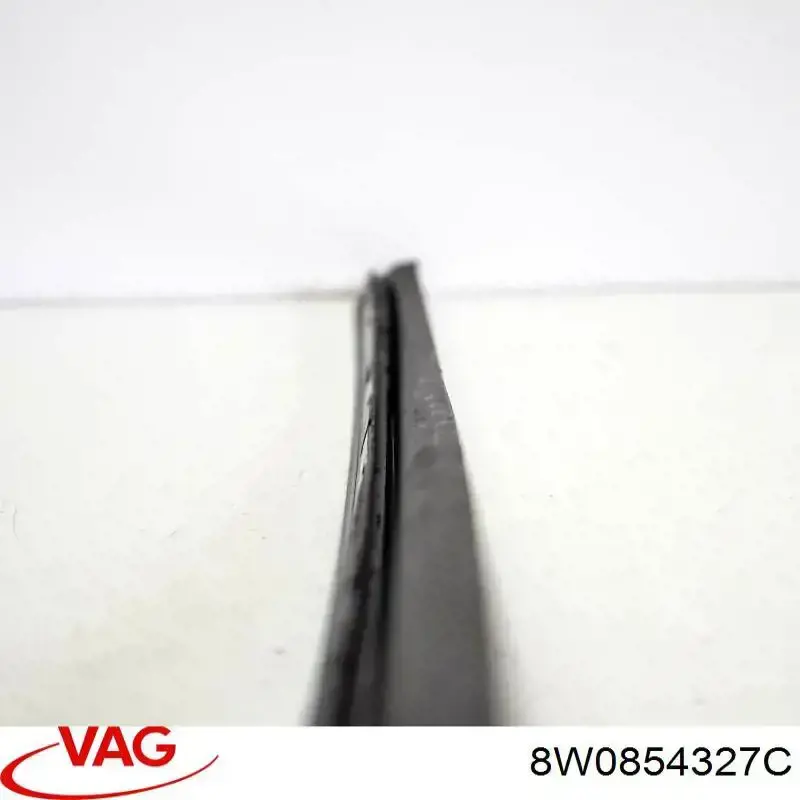 Moldura izquierda del parabrisas VAG 8W0854327C precio, desde 26,87 EUR