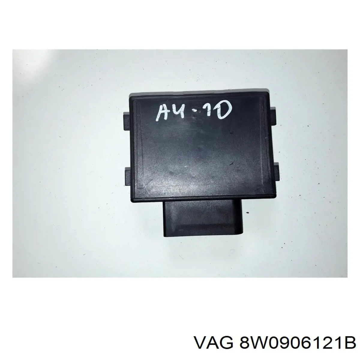 8W0906121B VAG Módulo de control del motor de la bomba de combustible