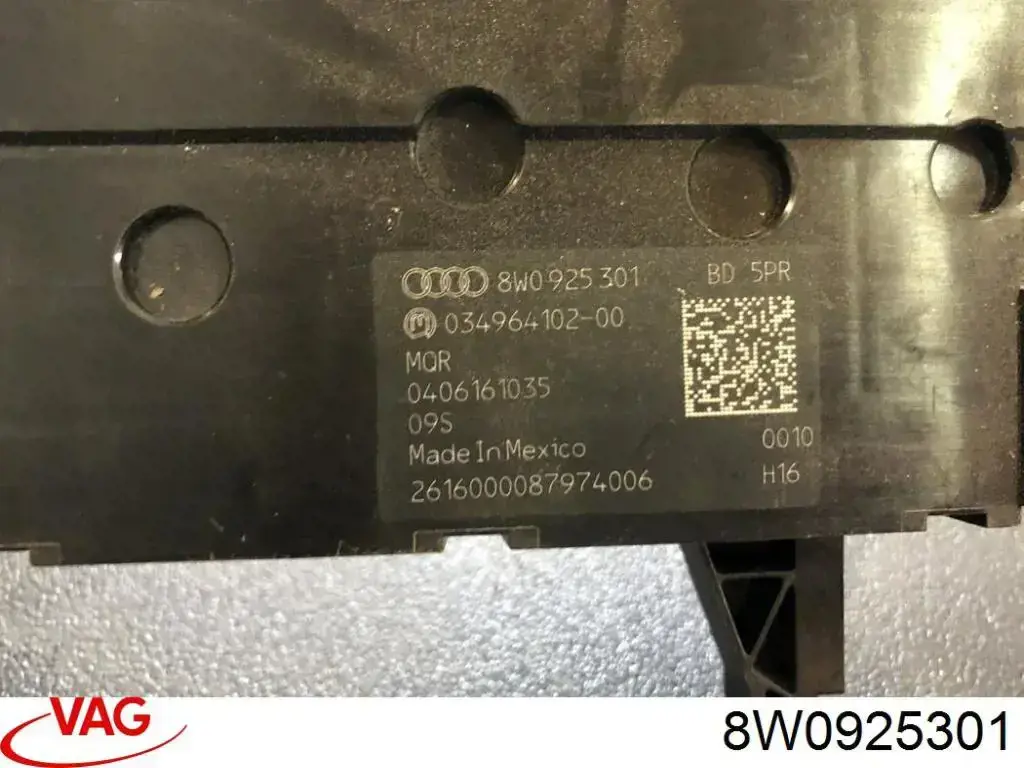 Consola central del panel de control VAG 8W0925301 precio, desde 46,46 EUR