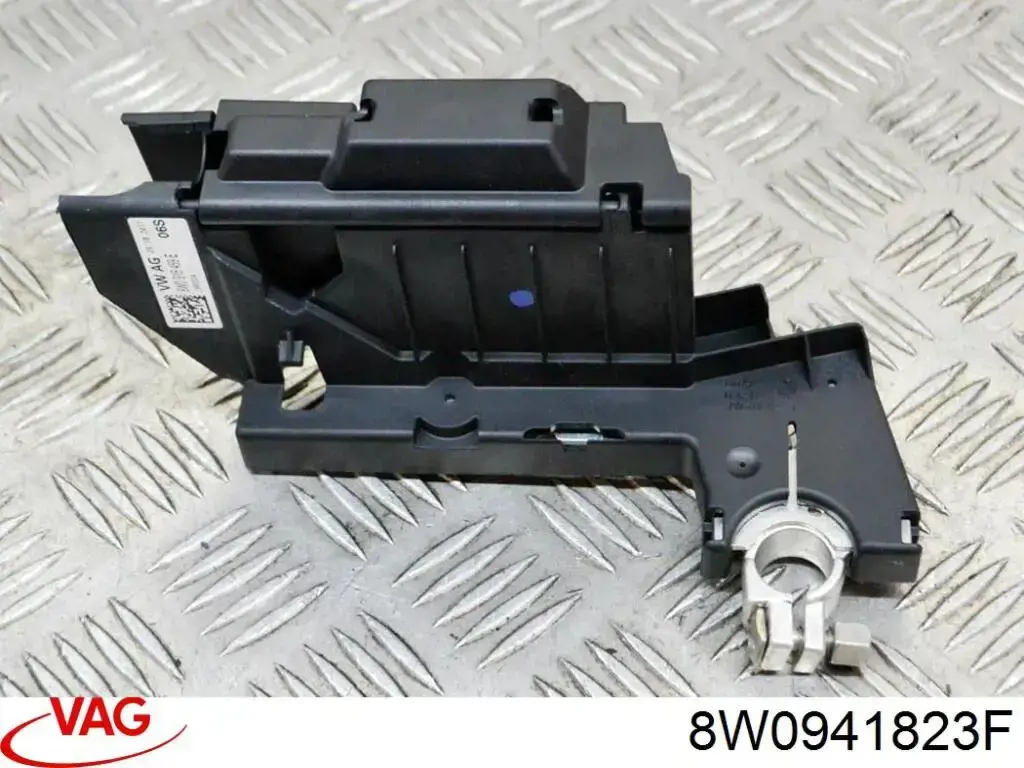 Caja de fusibles 8W0941823F VAG