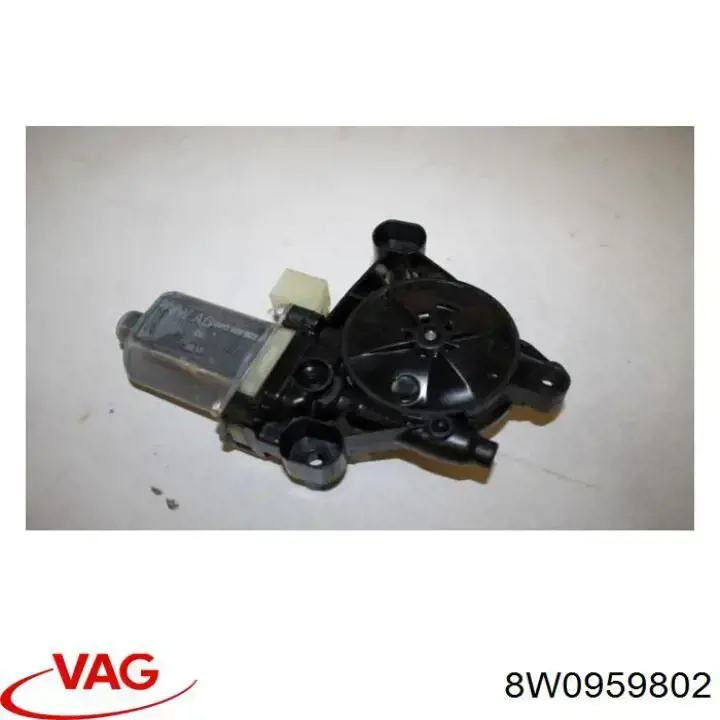 Motor del elevalunas de la puerta delantera derecha VAG 8W0959802 precio, desde 40,66 EUR