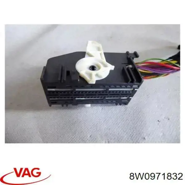 Conector de la luz de la matrícula 8W0971832 VAG