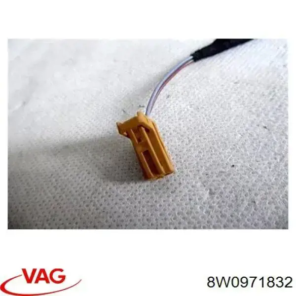 8W0971832 VAG