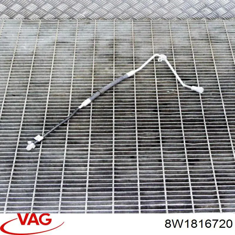 Manguera de aire acondicionado de condensador a evaporador 8W1816720 VAG