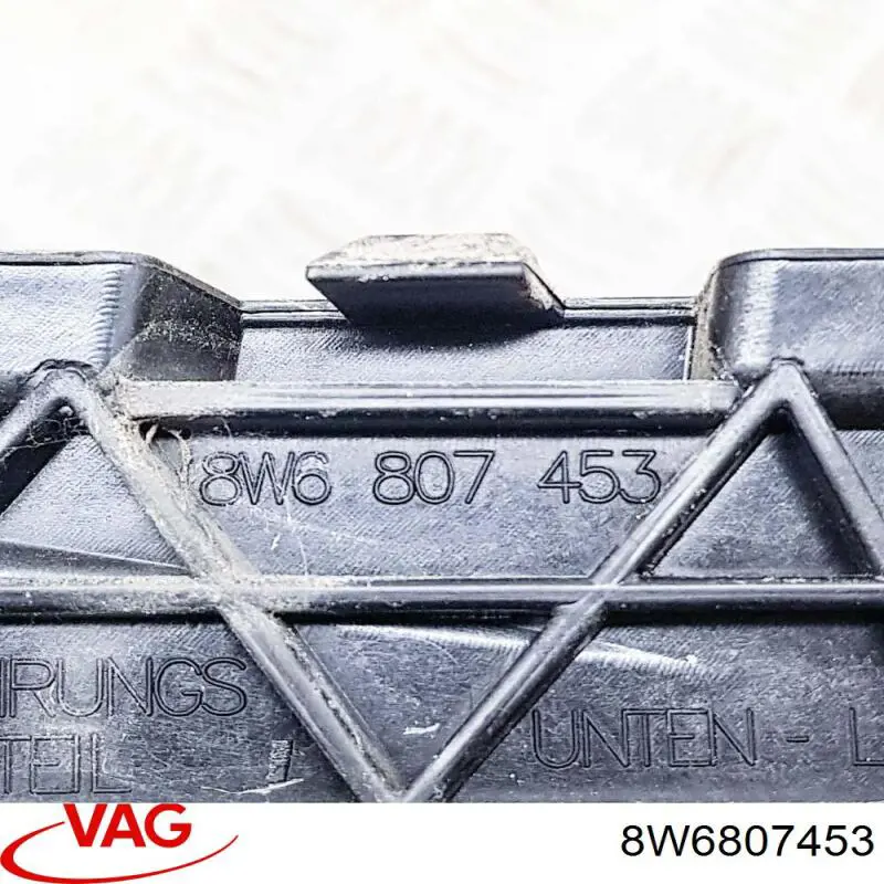 8W6807453 VAG Soporte de parachoques trasero izquierdo