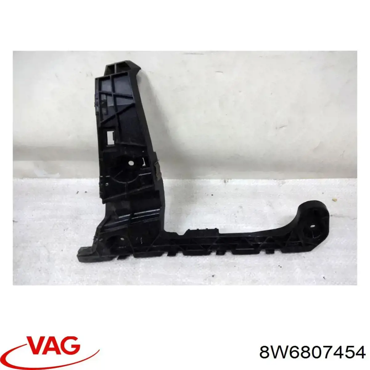 Soporte del parachoques trasero derecho VAG 8W6807454 precio, desde 27,50 EUR