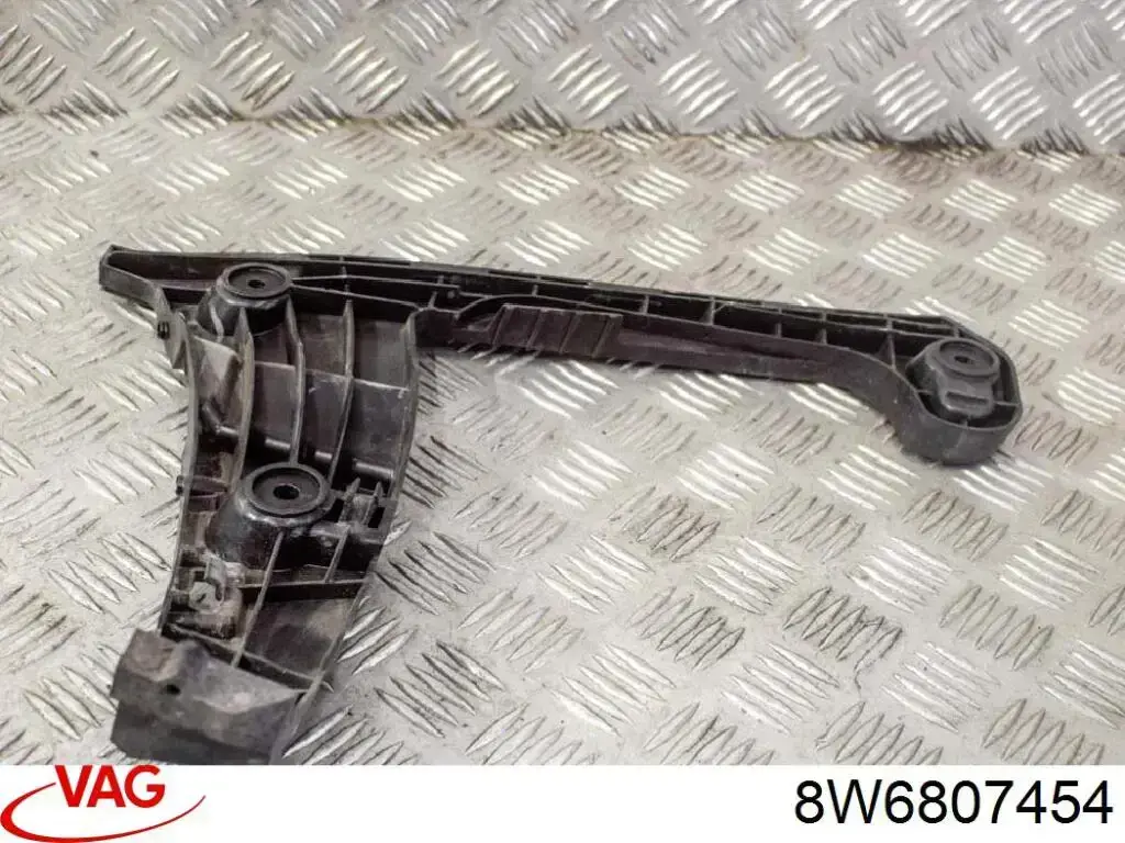 8W6807454 VAG Soporte del paragolpes trasero derecho