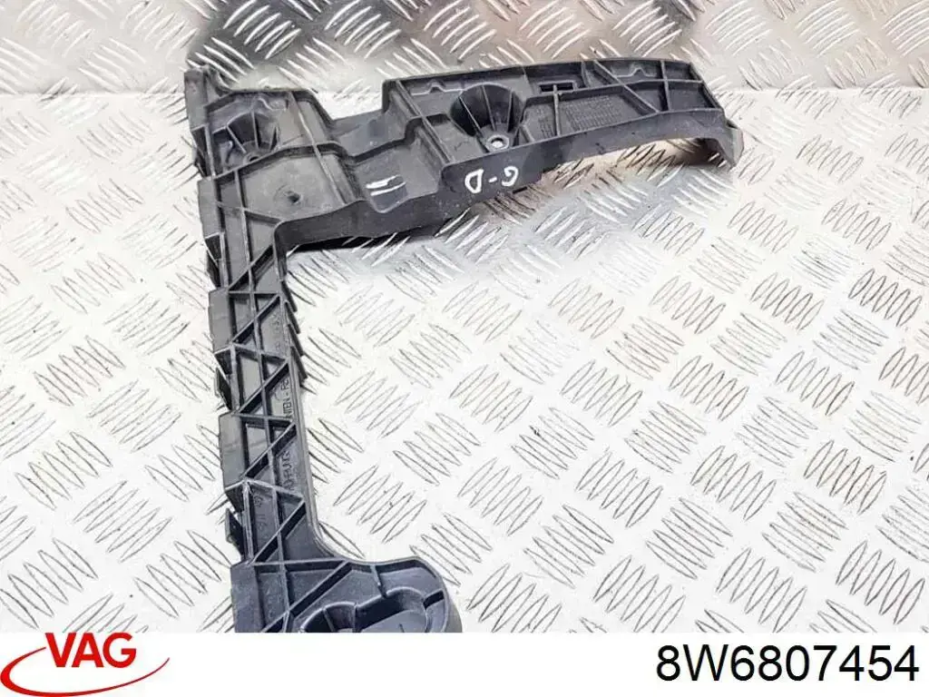 Soporte del parachoques trasero derecho VAG 8W6807454 precio, desde 27,50 EUR