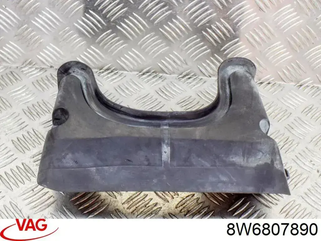 Guía derecha del parachoques trasero VAG 8W6807890 precio, desde 14,13 EUR