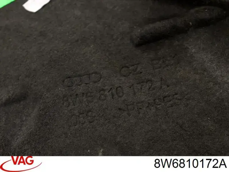8W6810172A VAG Guardabarros interior, aleta trasera, derecho