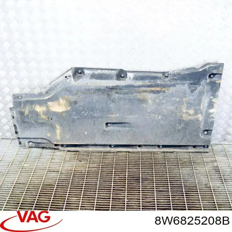 Comprar 8W6825208B VAG Protección inferior derecha