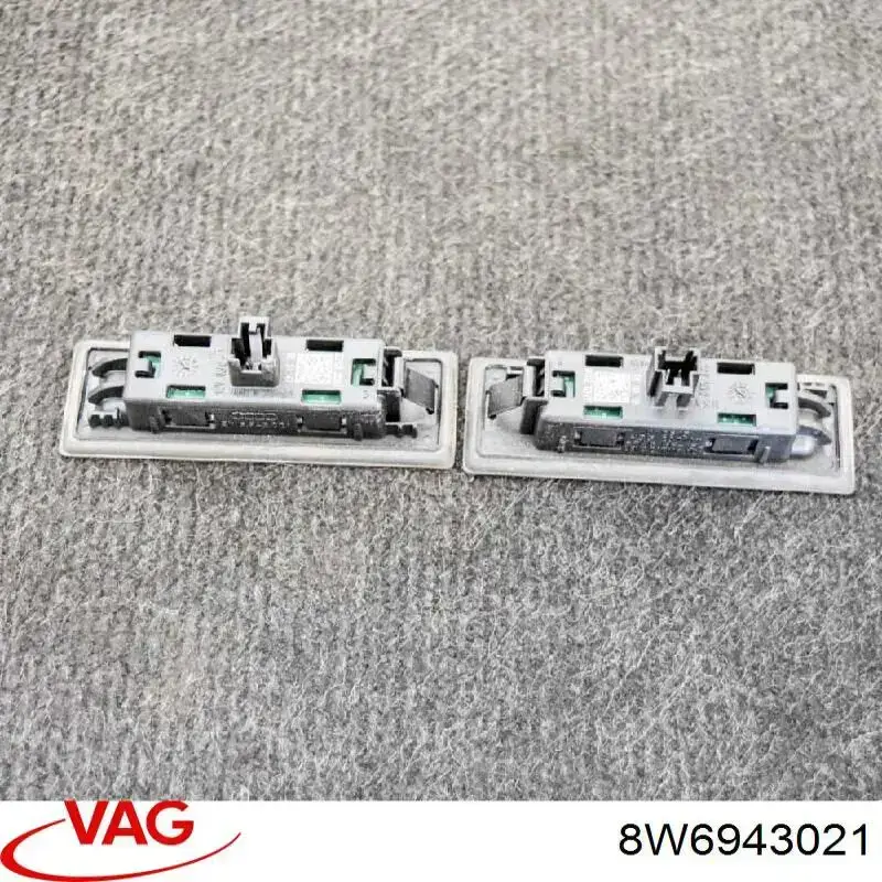 Luz matricula 8W6943021 VAG