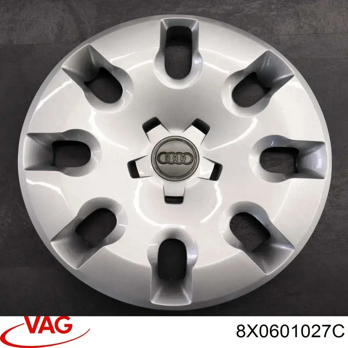 8X0601027C VAG Llantas (Estampado)