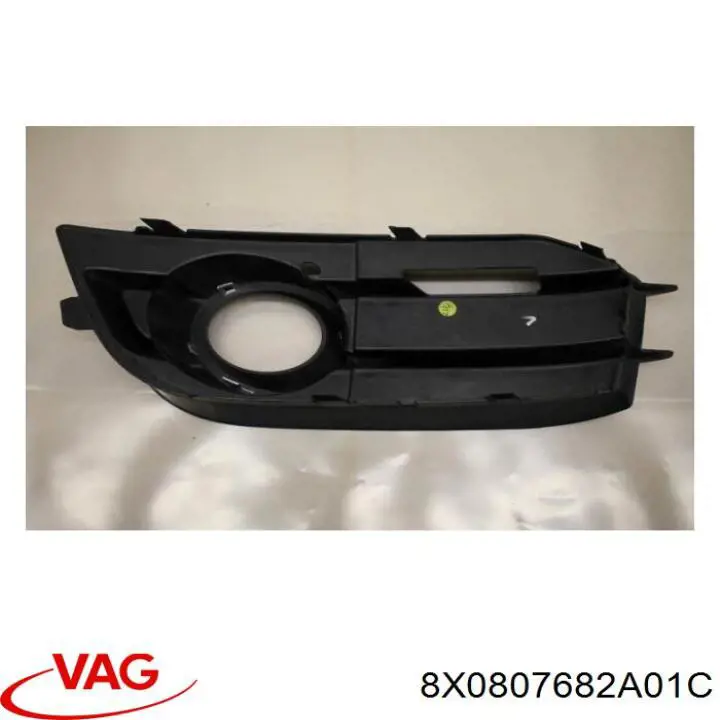 Tapa de rejilla de faro antiniebla delantero derecho VAG 8X0807682A01C precio, desde 42,30 EUR