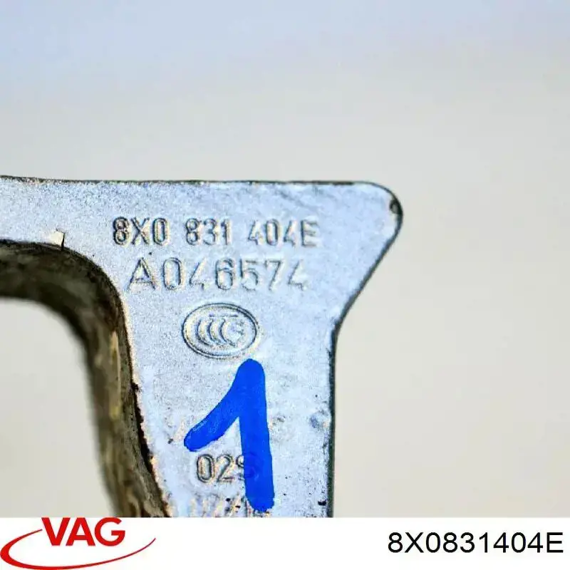 Bisagra superior derecha de puerta trasera batiente VAG 8X0831404E precio, desde 24,59 EUR