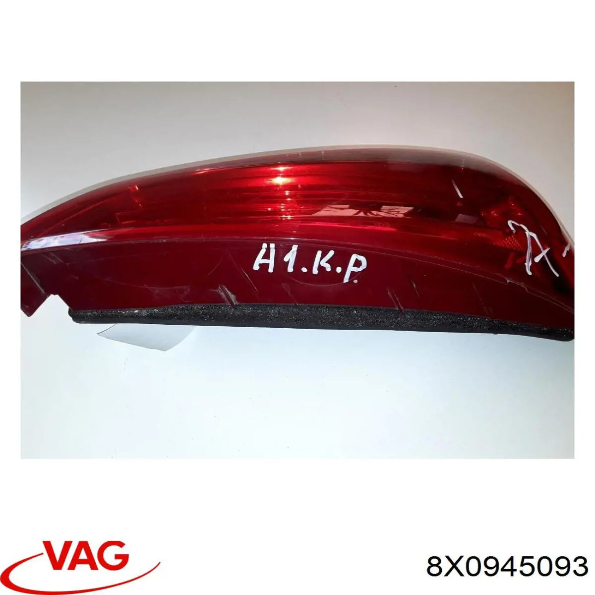Comprar 8X0945093 VAG Piloto trasero izquierdo