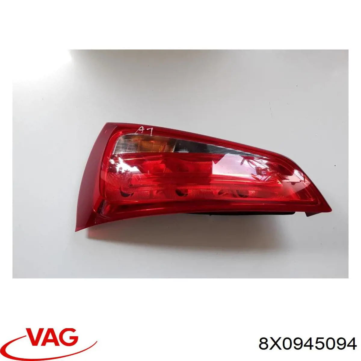 8X0945094 VAG Piloto trasero derecho